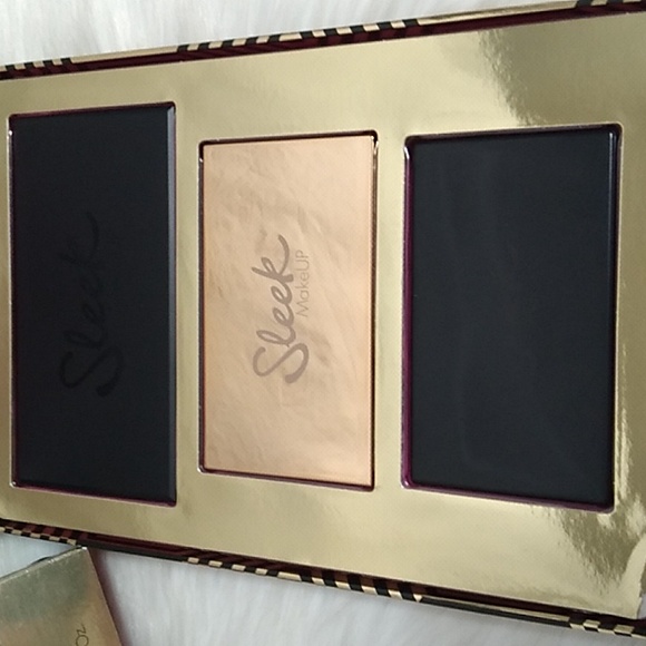 HP!! NWT Sleek Bring On The Night Makeup Set - Picture 8 of 8